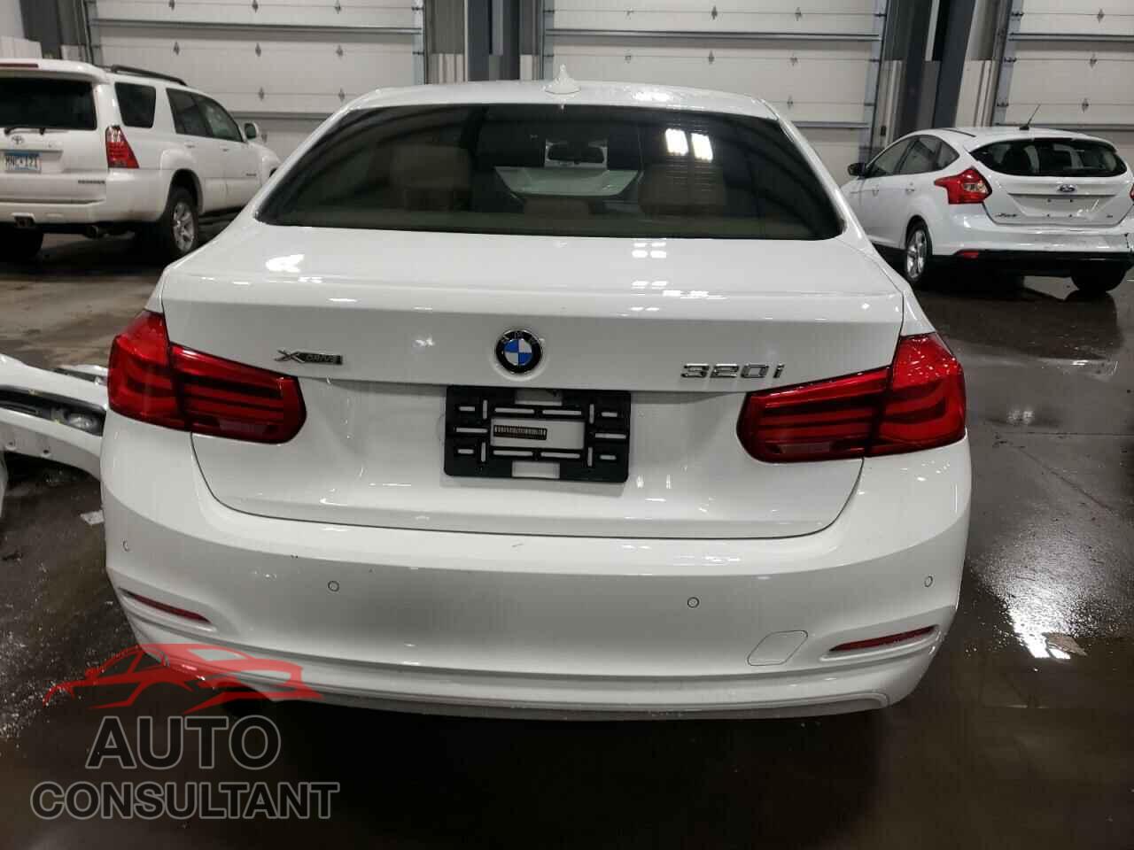 BMW 3 SERIES 2016 - WBA8E5G58GNU21901