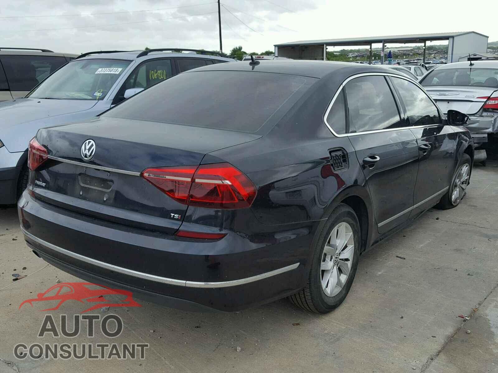 VOLKSWAGEN PASSAT 2017 - 1VWAT7A34HC046533