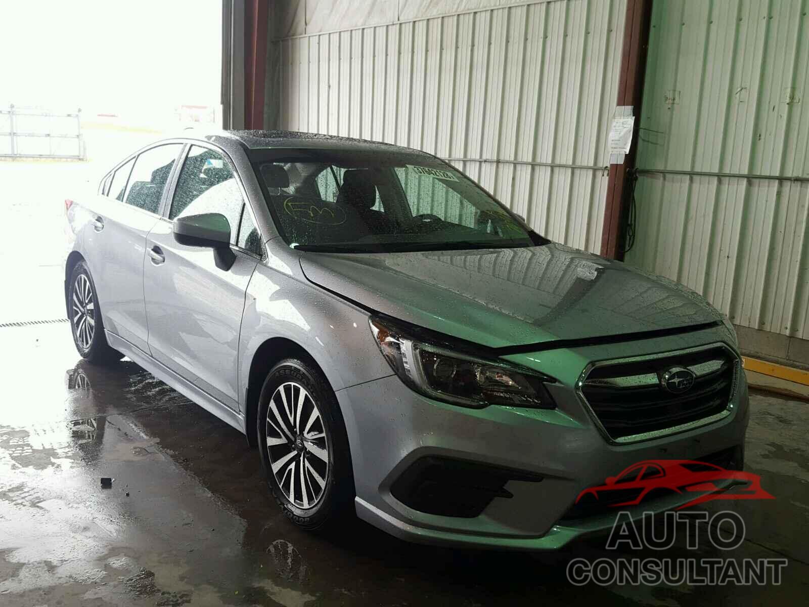 SUBARU LEGACY 2018 - 4S3BNAD68J3007048