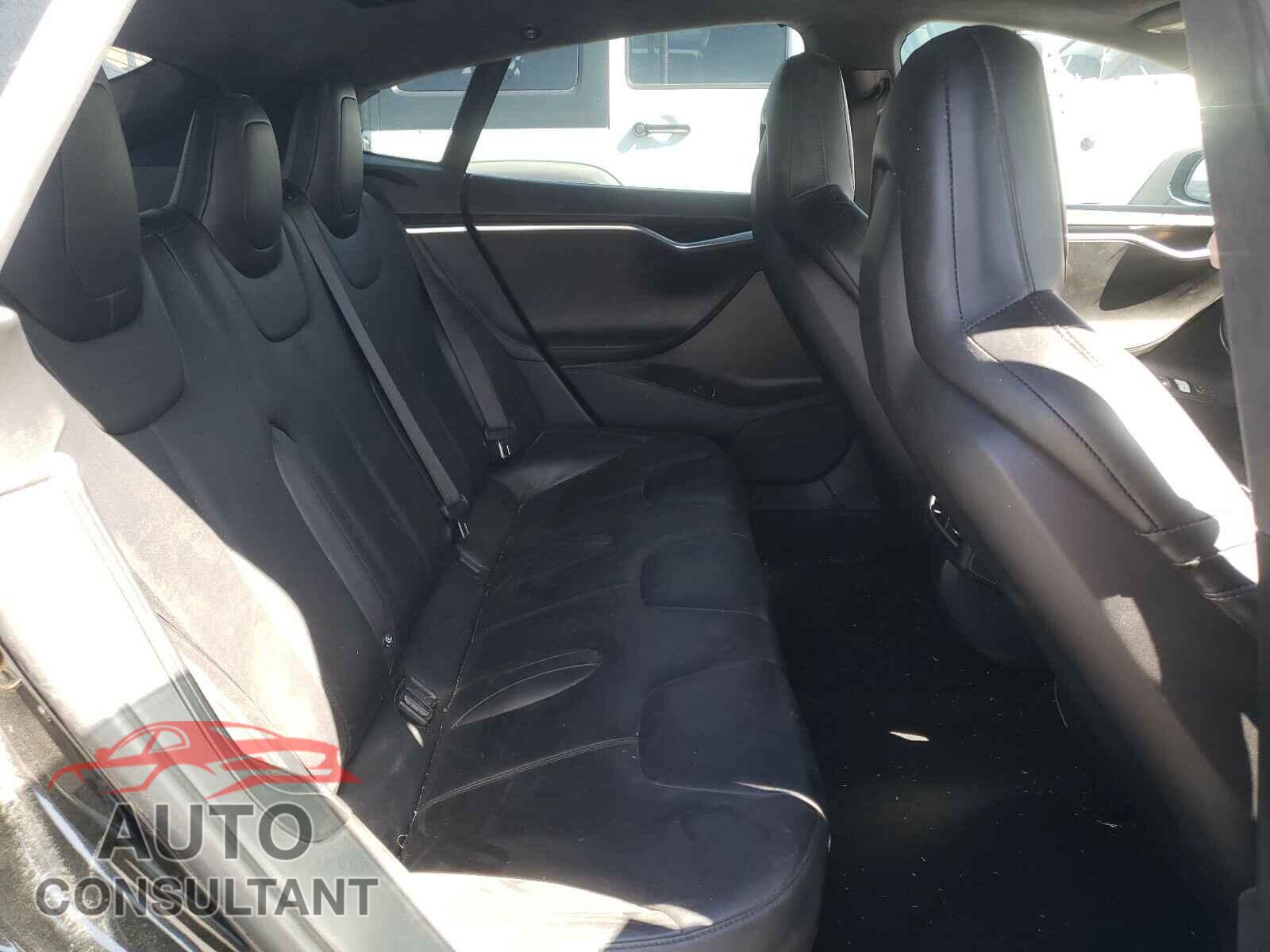 TESLA MODEL S 2016 - 5YJSA1E21GF131942