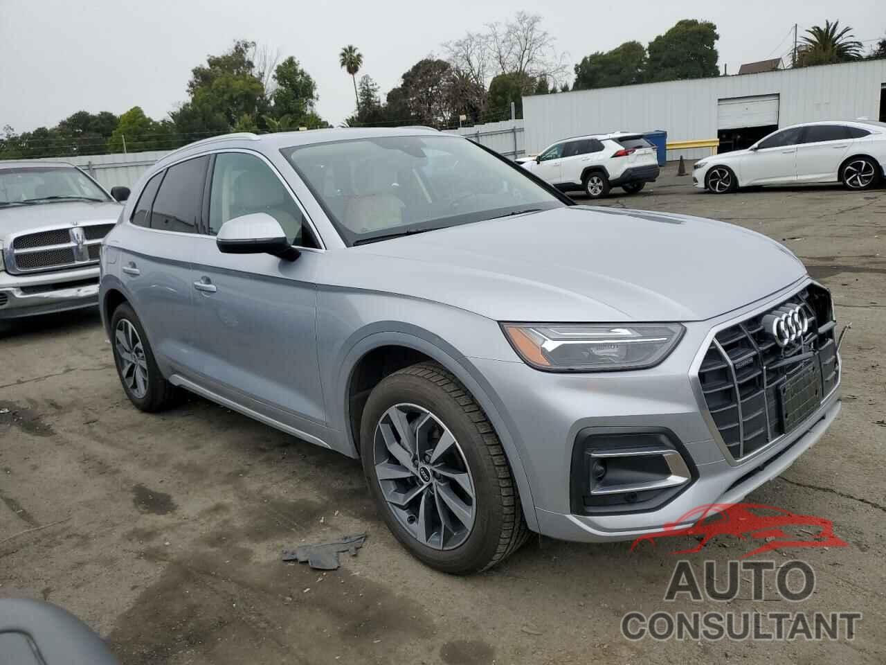 AUDI Q5 2021 - WA1BAAFY0M2073009