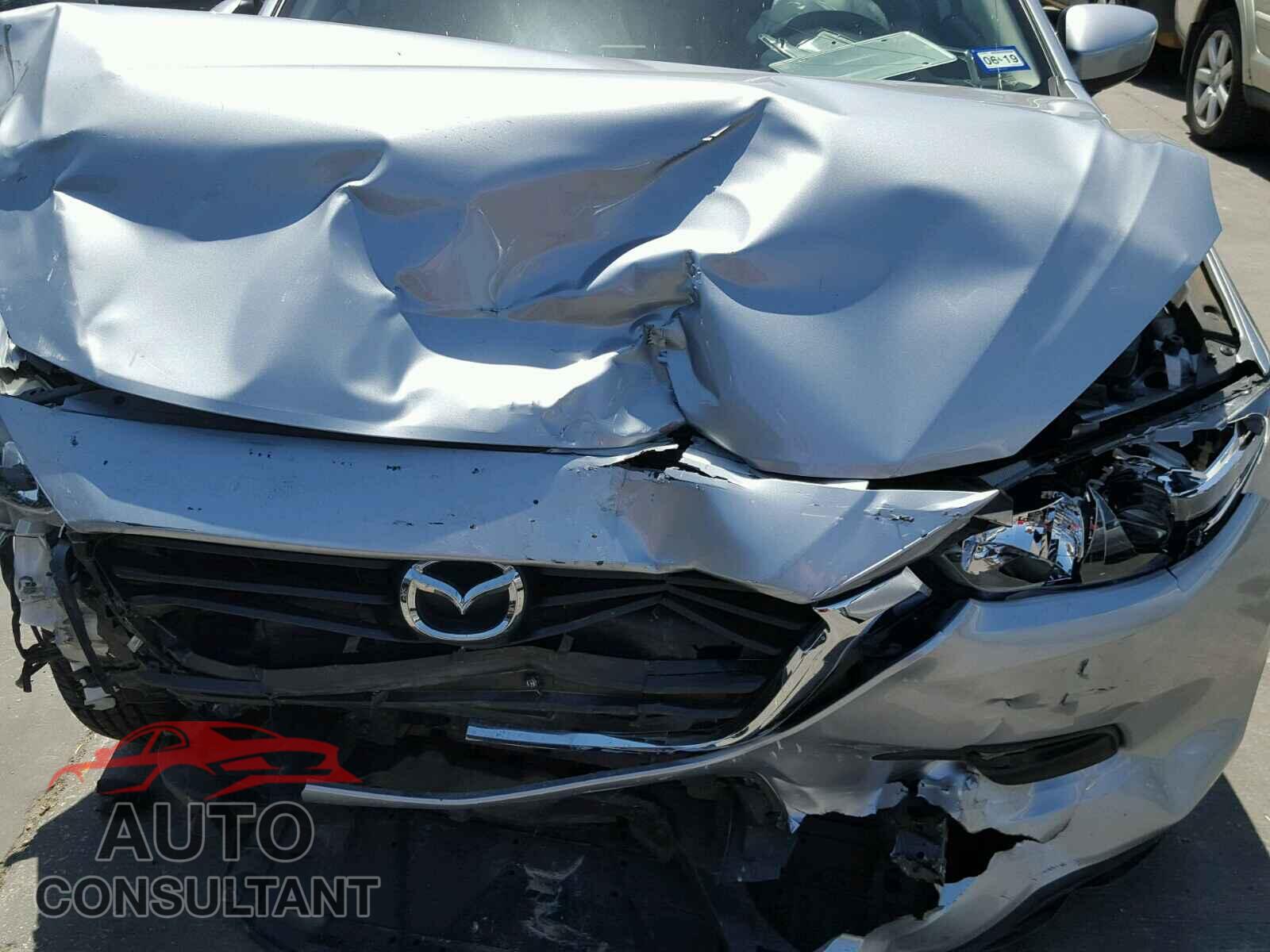 MAZDA 3 2017 - 3MZBN1U71HM157940