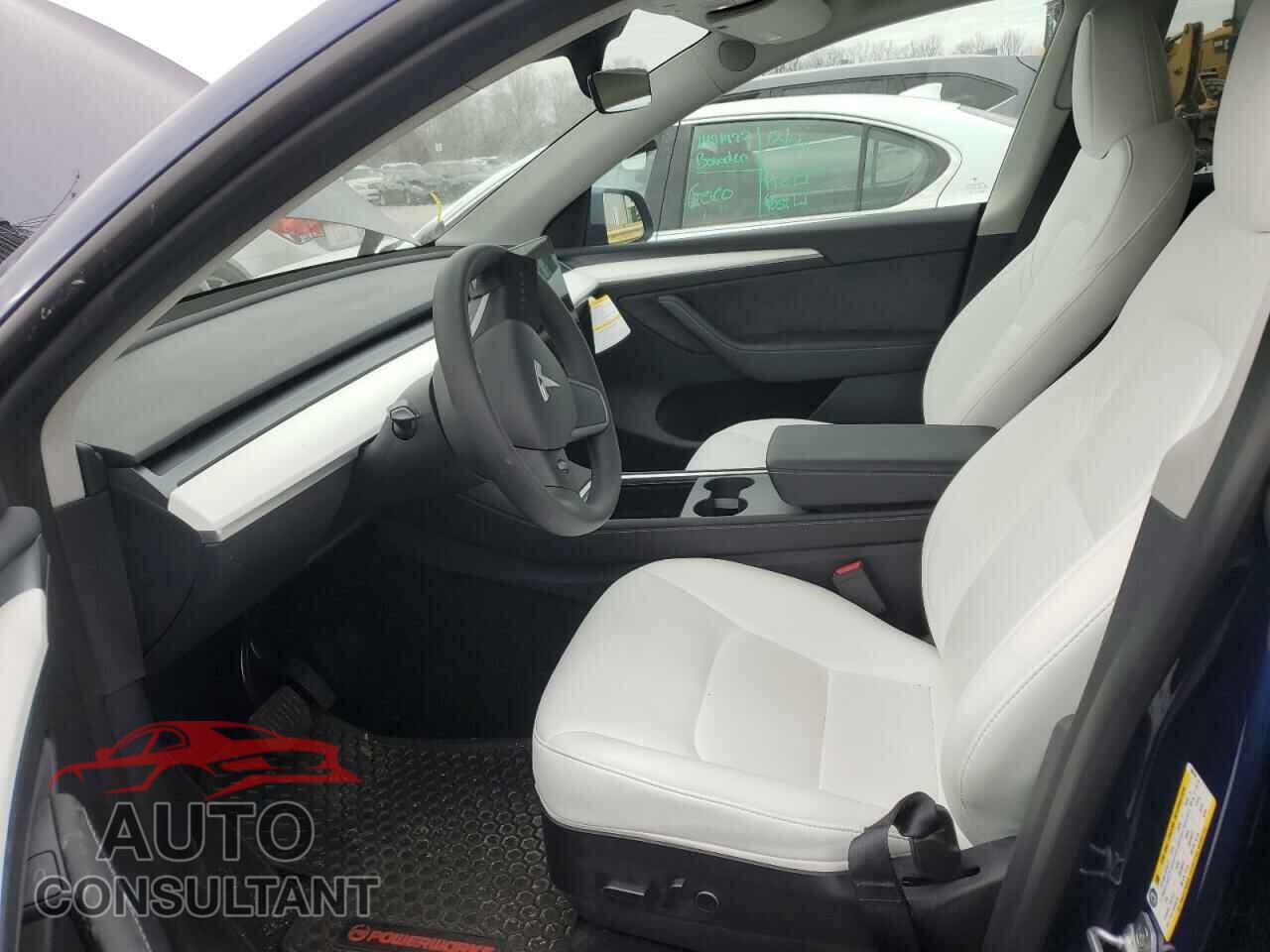 TESLA MODEL Y 2023 - 7SAYGAEE2PF689160