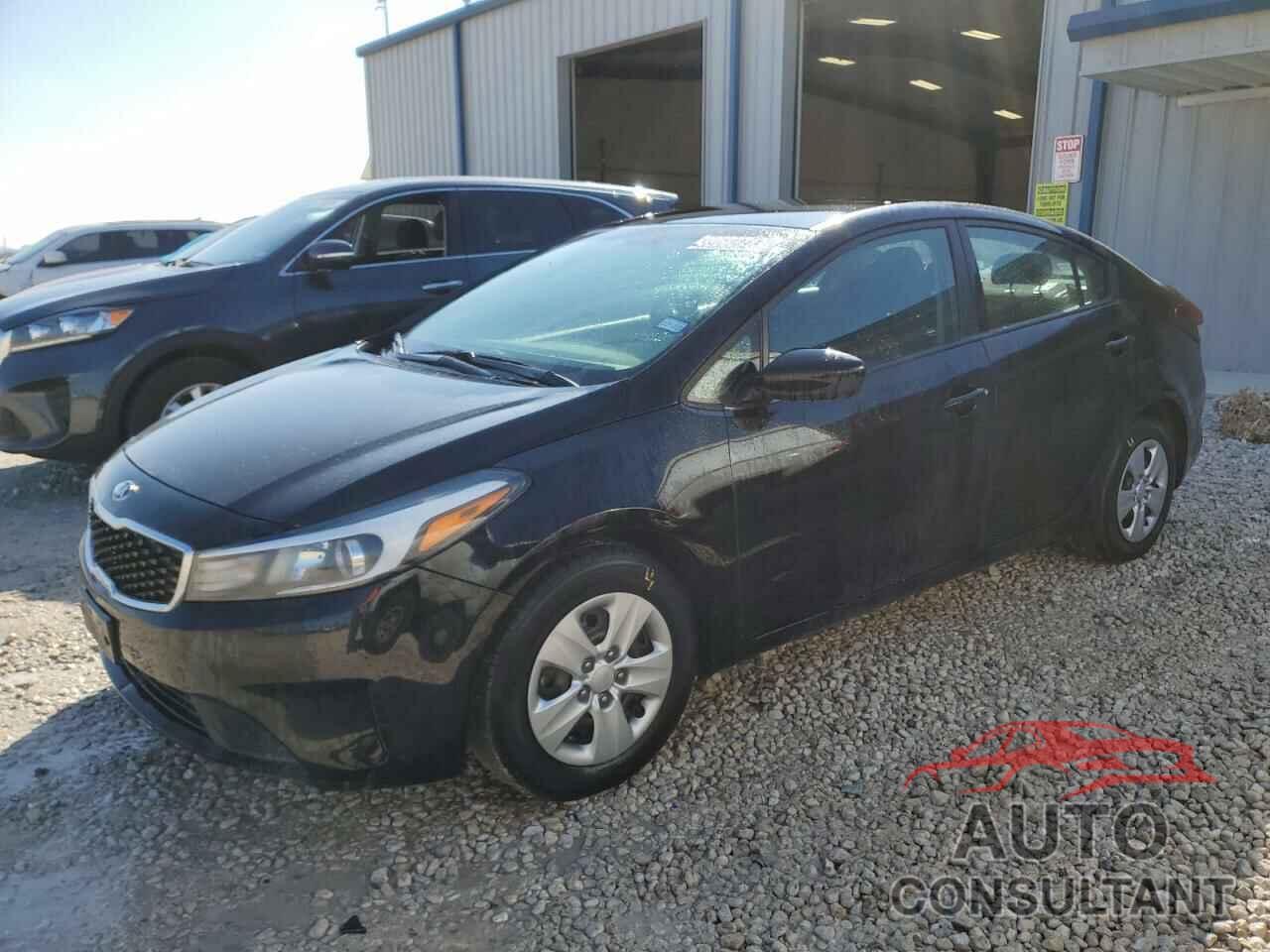 KIA FORTE 2018 - 3KPFK4A76JE266039