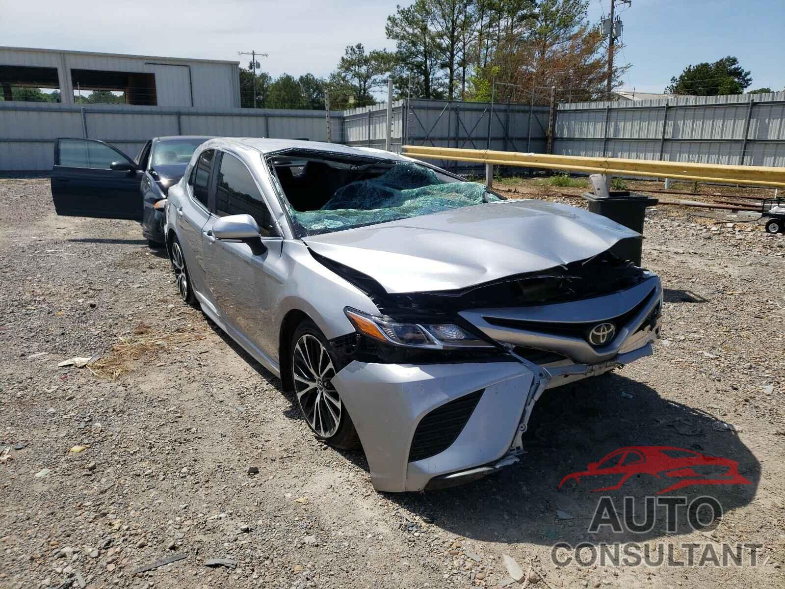 TOYOTA CAMRY 2019 - 4T1B11HK3KU187131