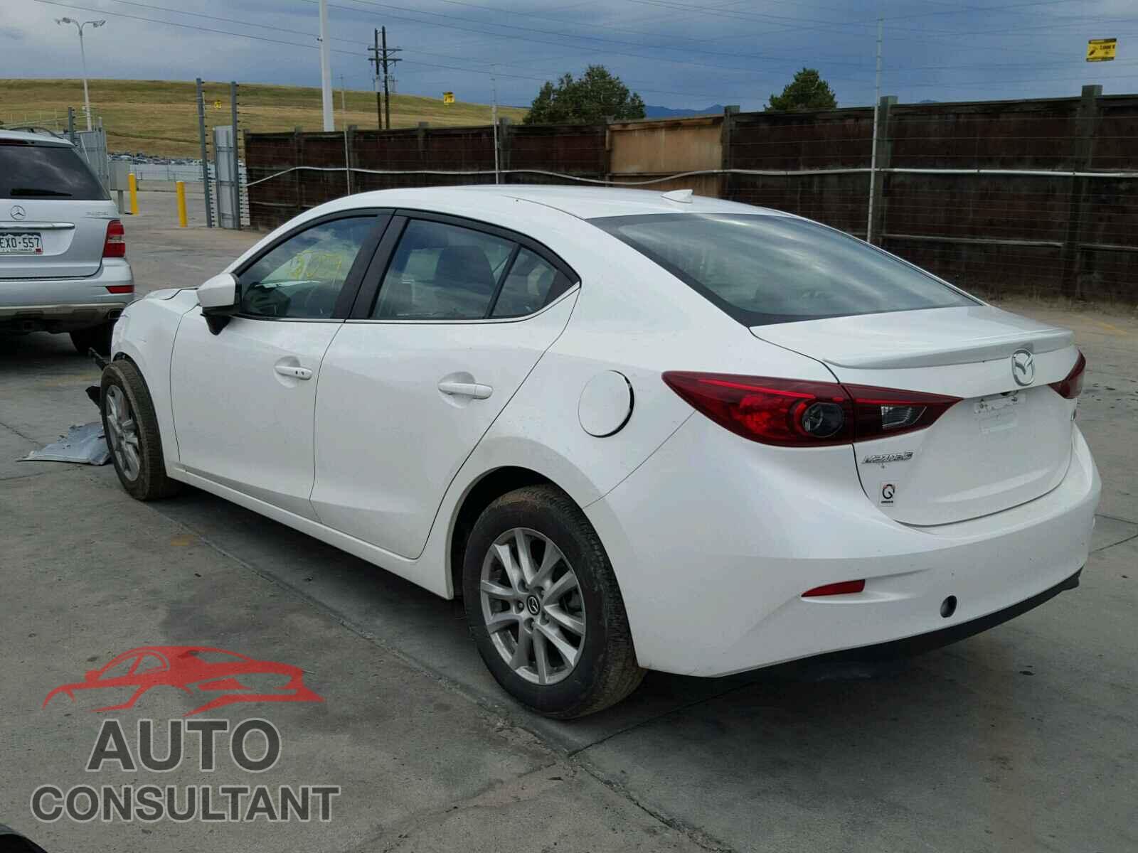 MAZDA 3 2016 - 3MZBM1W77GM272041