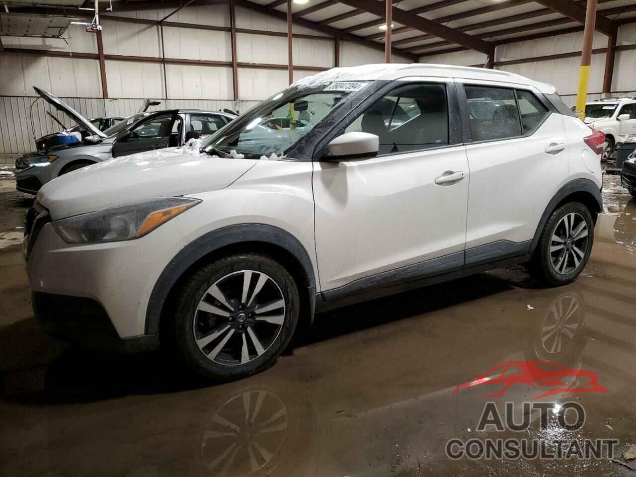 NISSAN KICKS 2018 - 3N1CP5CU2JL515304