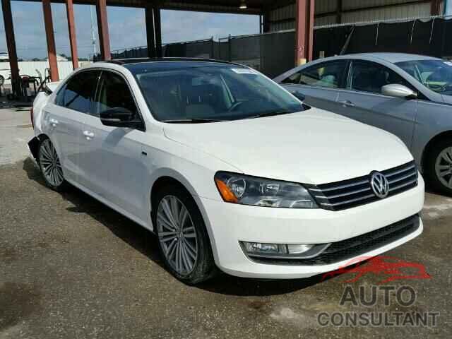 VOLKSWAGEN PASSAT 2015 - 1VWBT7A31FC069656