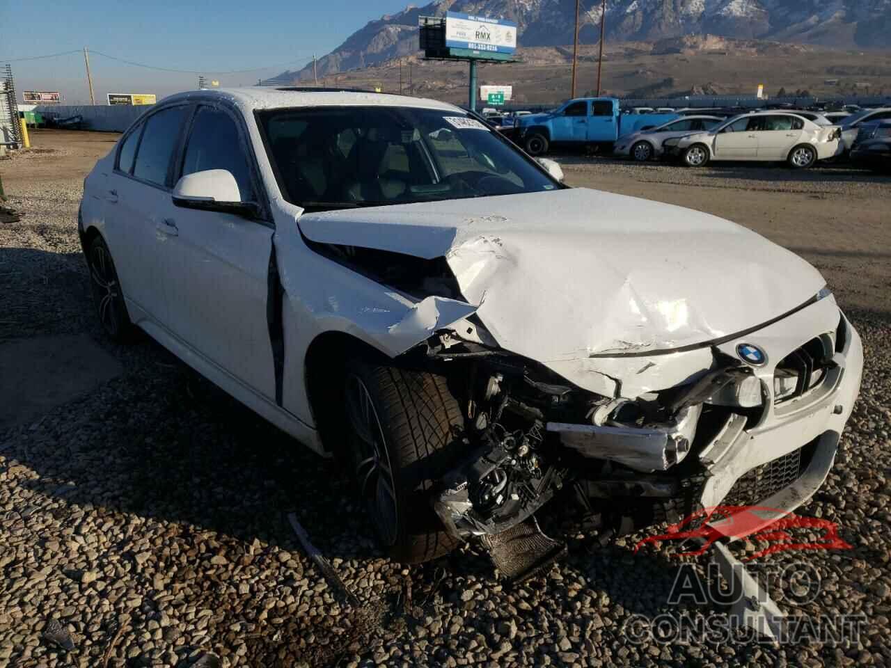 BMW 3 SERIES 2017 - WBA8B7G52HNU37131