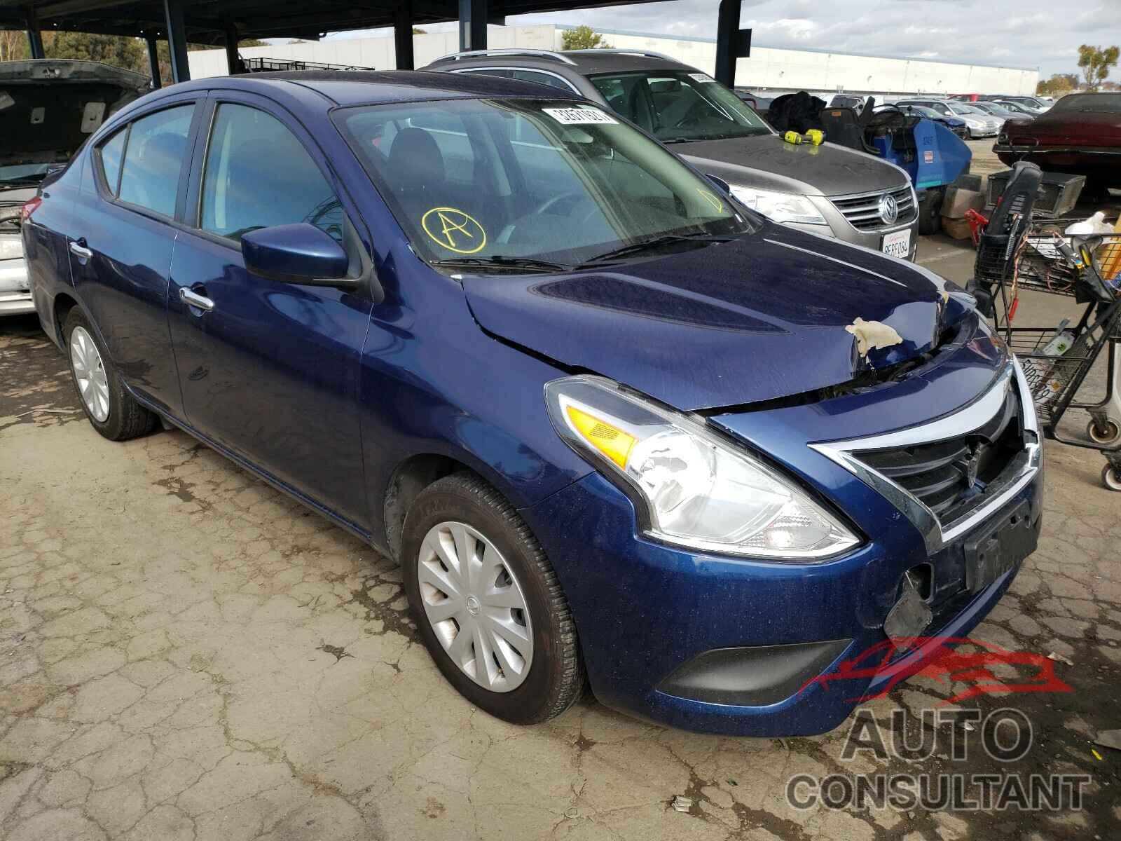 NISSAN VERSA 2019 - NMTKHMBX7KR090040