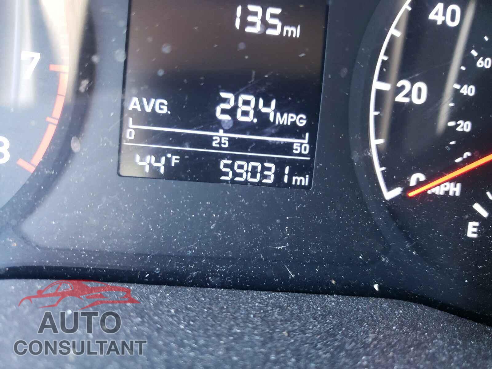 HYUNDAI ACCENT 2018 - 3KPC24A38JE008671