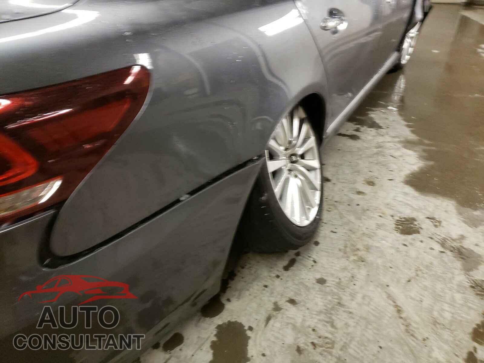 LEXUS LS460 2017 - JTHCL5EF8H5027653