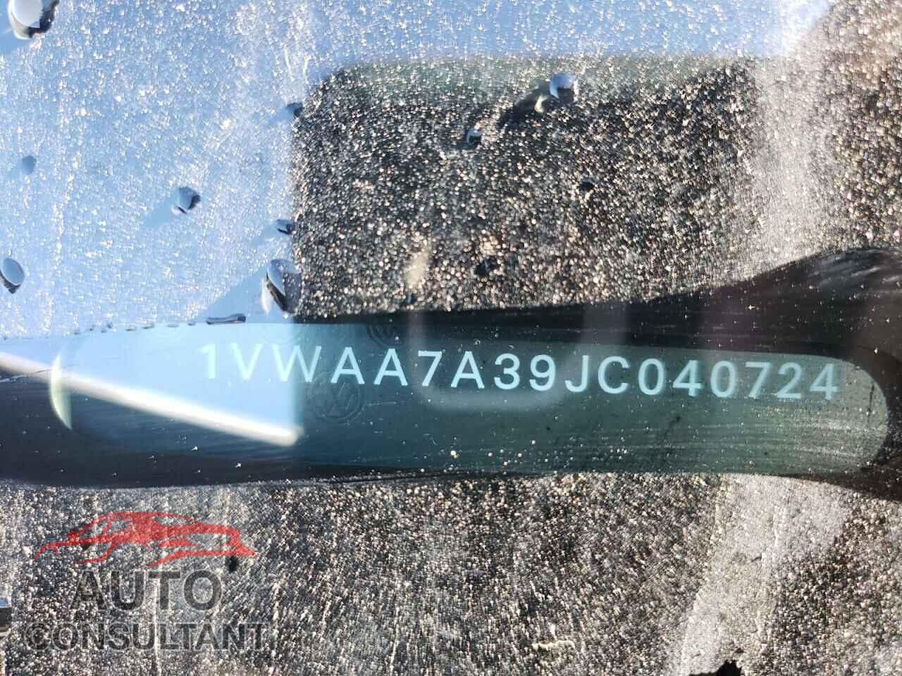 VOLKSWAGEN PASSAT 2018 - 1VWAA7A39JC040724