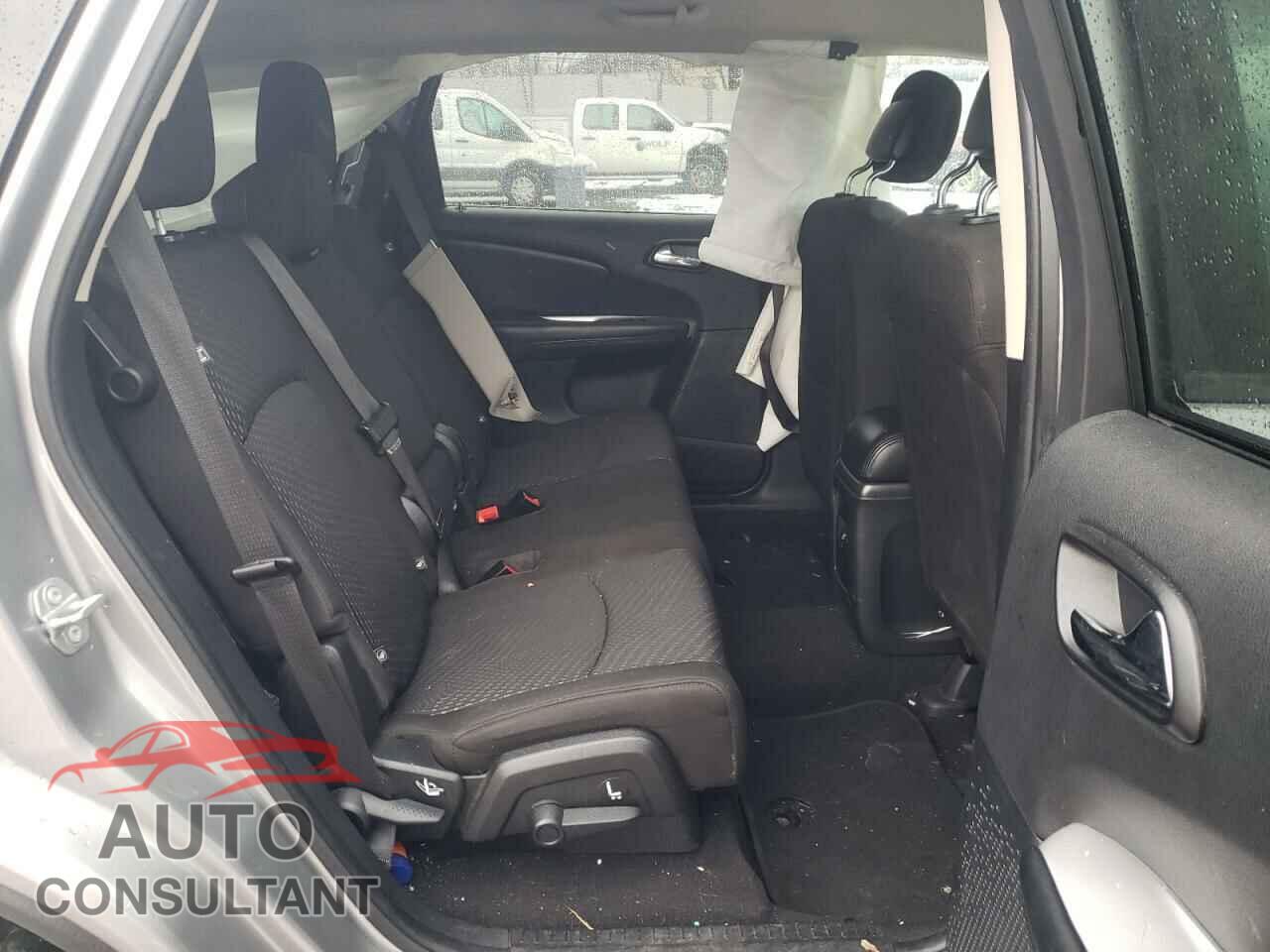 DODGE JOURNEY 2018 - 3C4PDCAB4JT534627