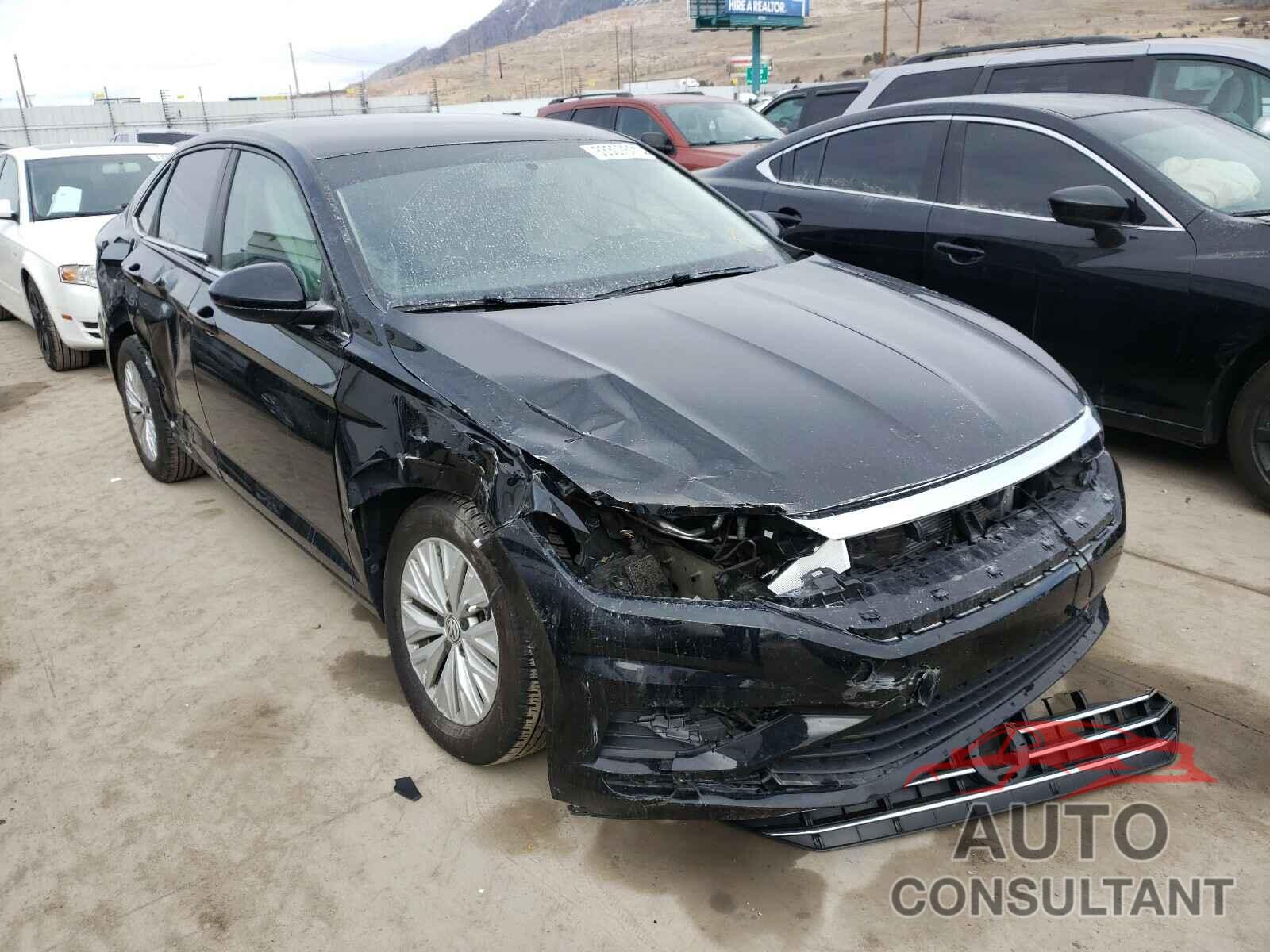 VOLKSWAGEN JETTA 2019 - 3VWCB7BU4KM275139