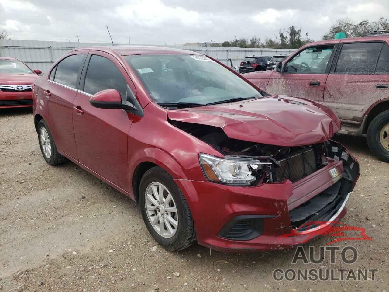 CHEVROLET SONIC 2018 - 1G1JD5SH7J4102648