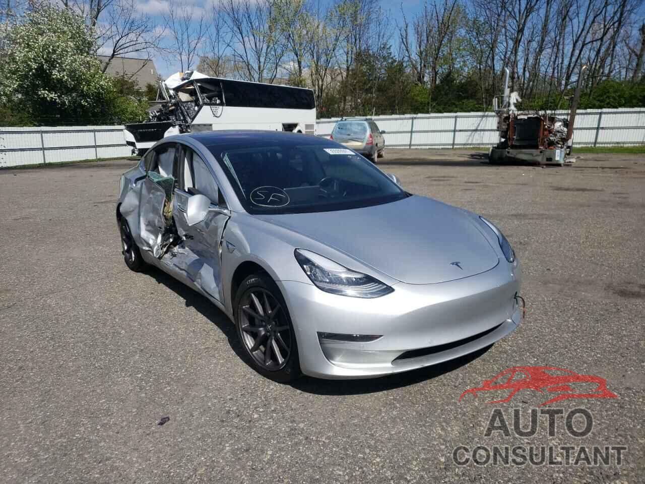 TESLA MODEL 3 2018 - 5YJ3E1EB1JF087568