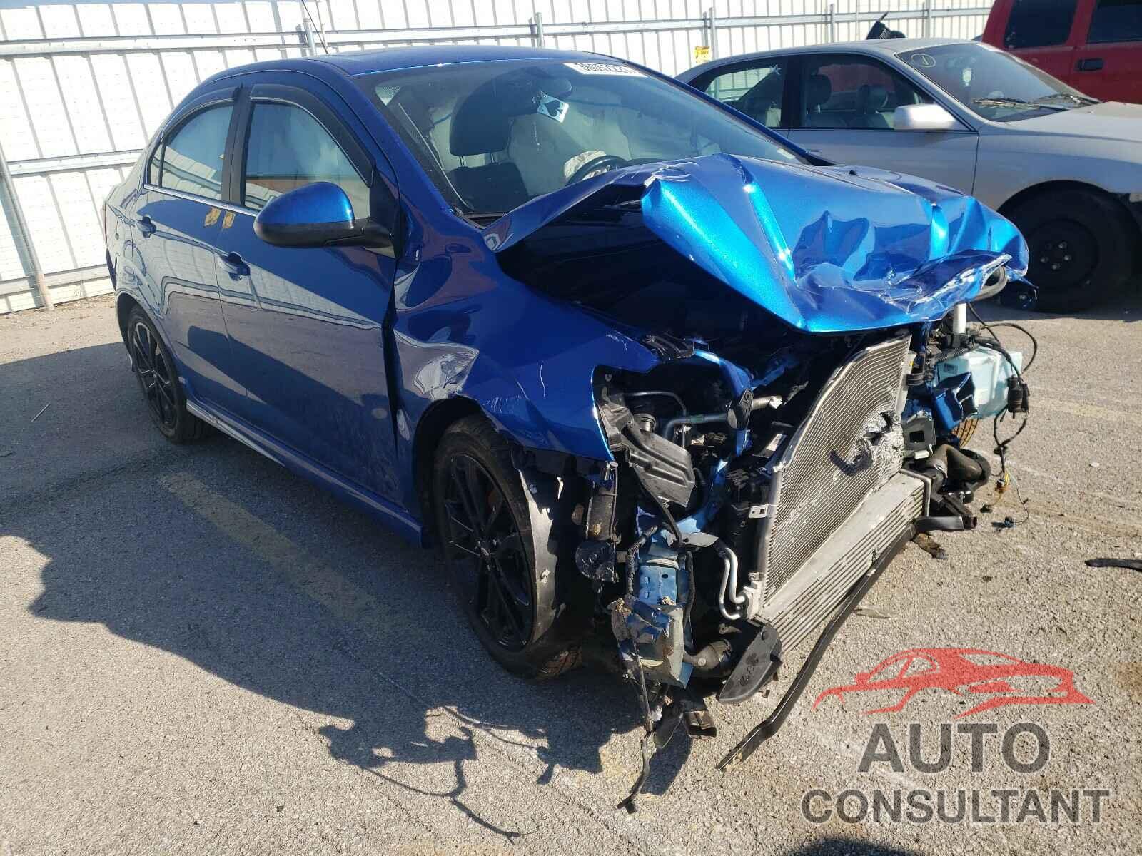 CHEVROLET SONIC 2017 - 1G1JF5SB8H4146304