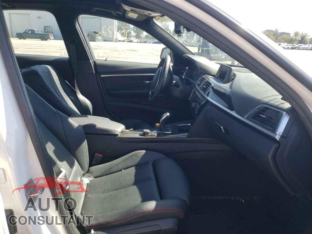 BMW 3 SERIES 2016 - WBA8E9G57GNU30421