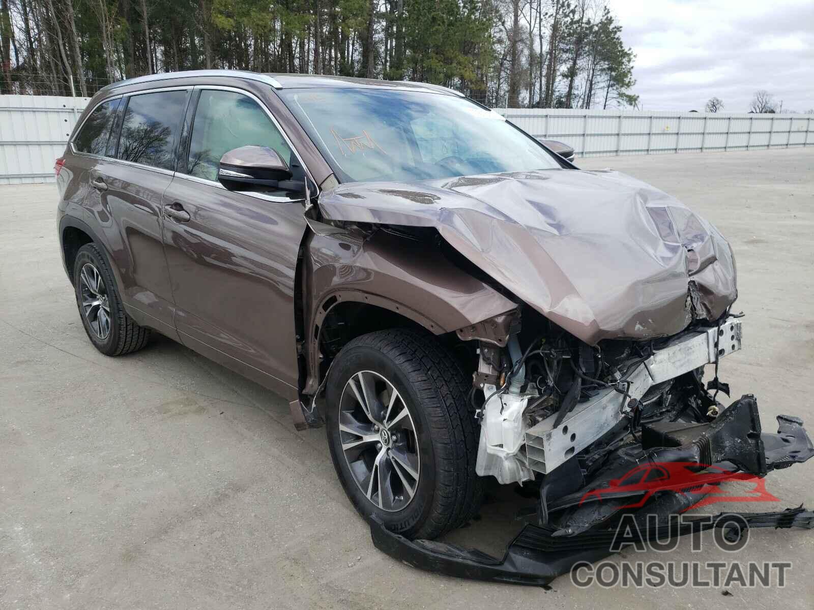 TOYOTA HIGHLANDER 2017 - 5TDKZRFH1HS212978