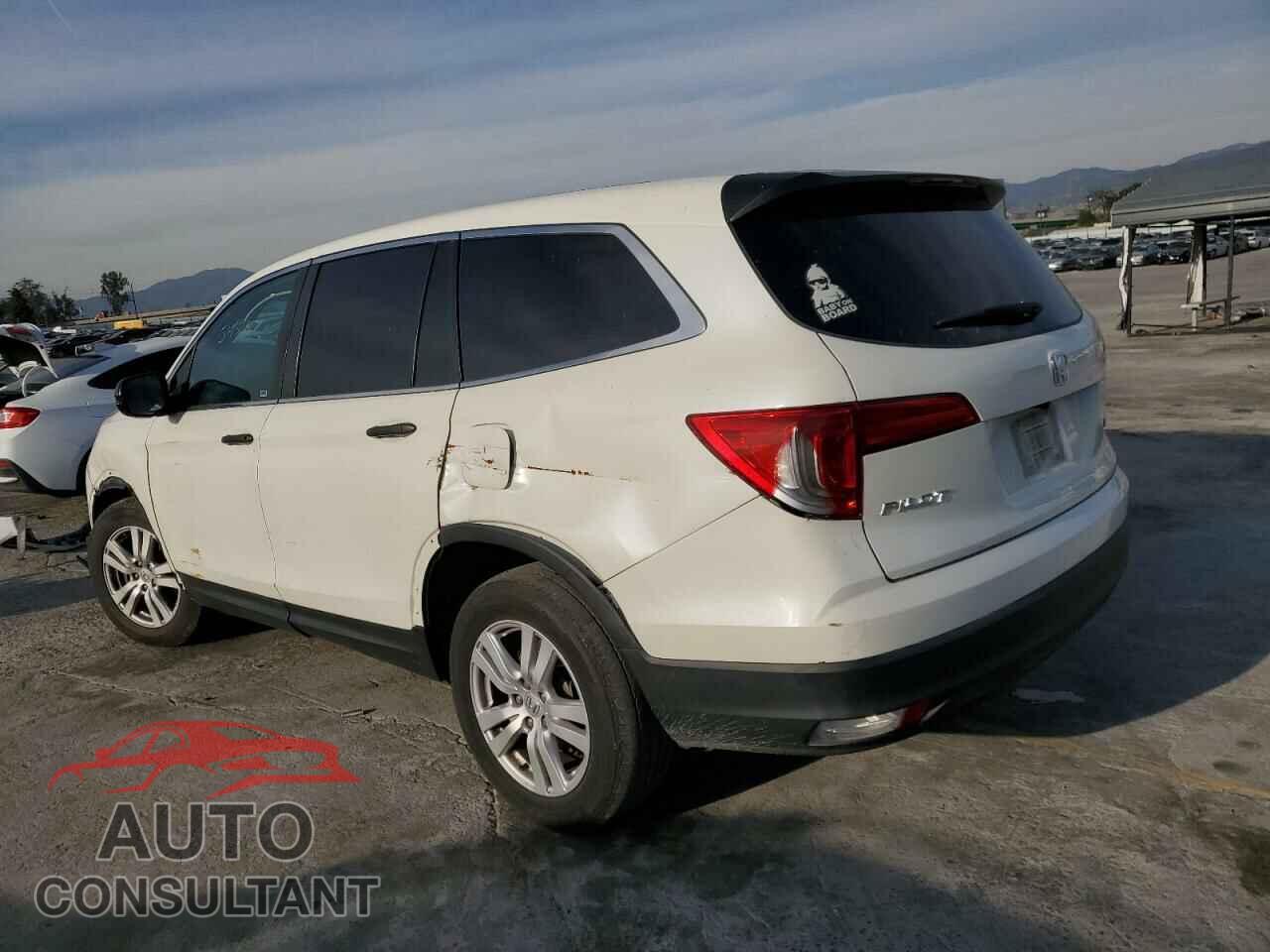 HONDA PILOT 2017 - 5FNYF6H17HB055074