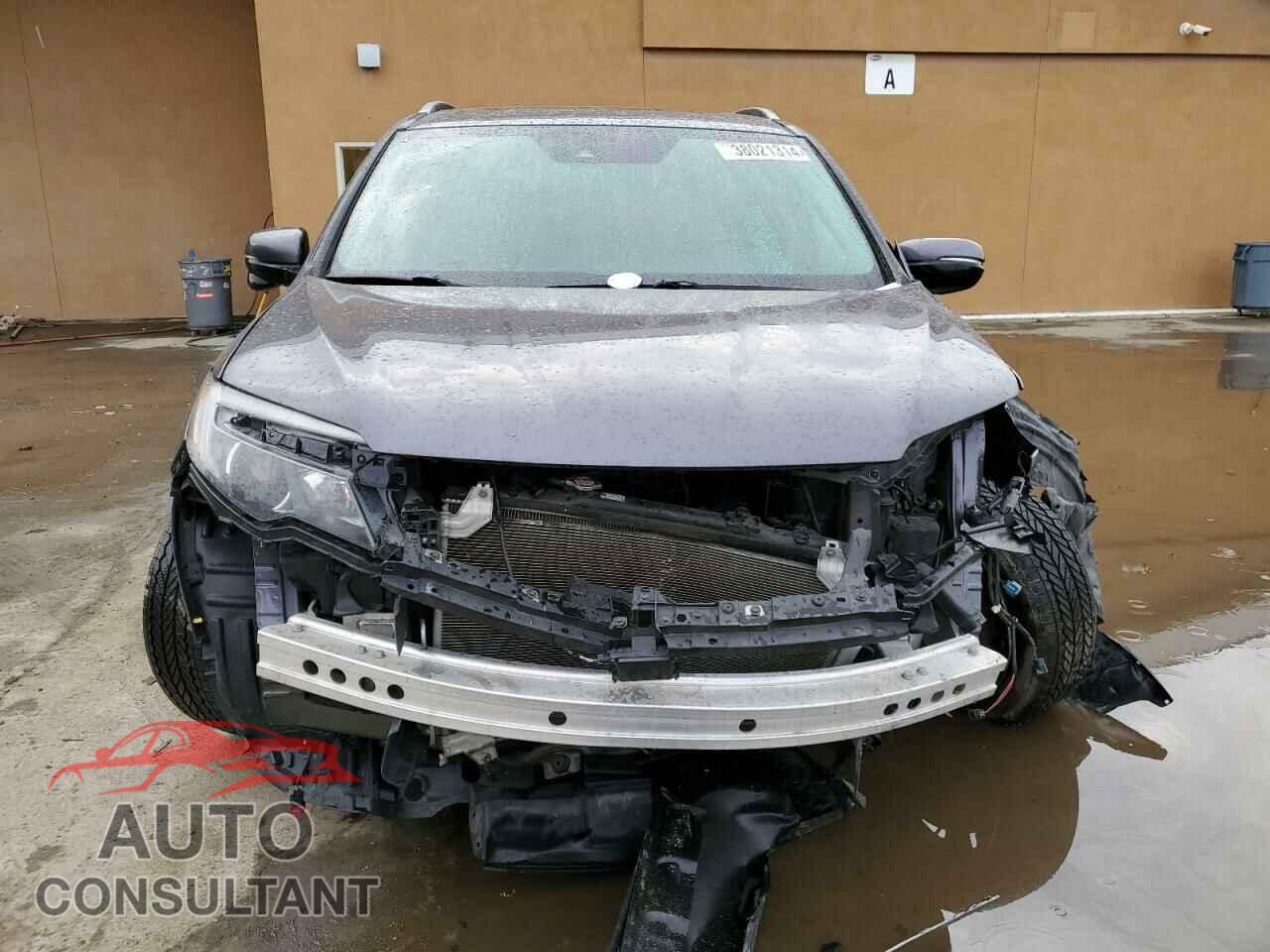 HONDA PILOT 2017 - 5FNYF6H96HB034819