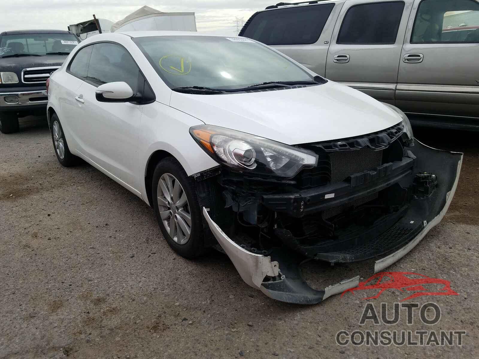 KIA FORTE 2016 - KNAFX6A86G5596268