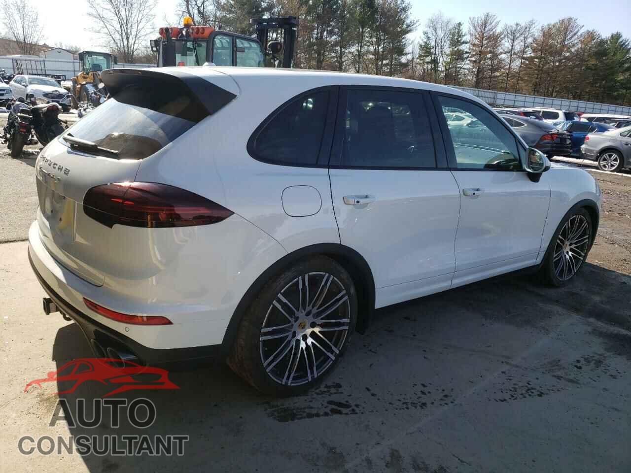 PORSCHE CAYENNE 2016 - WP1AC2A27GLA88107