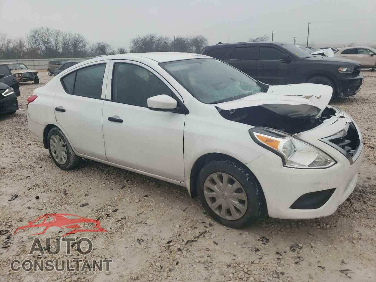 NISSAN VERSA 2019 - 3N1CN7AP3KL814607
