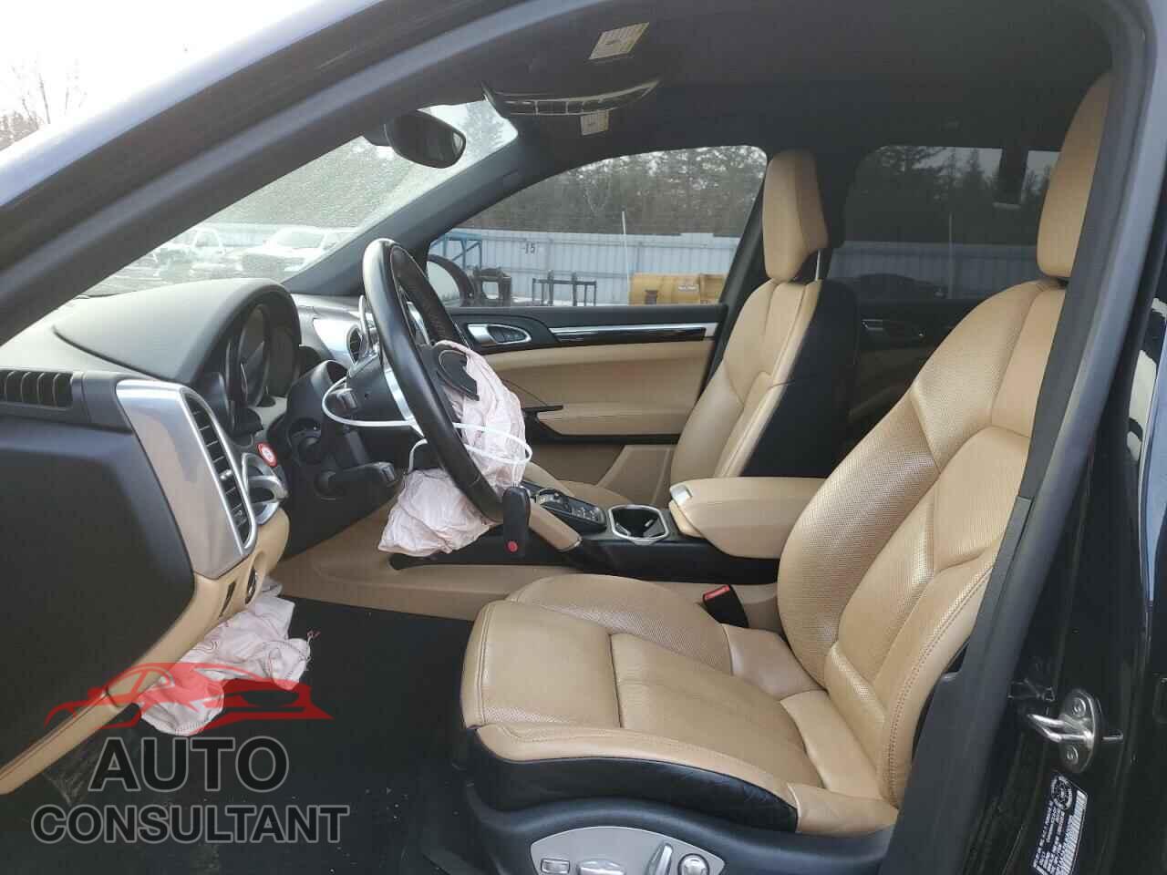 PORSCHE CAYENNE 2018 - WP1AA2A28JKA00295