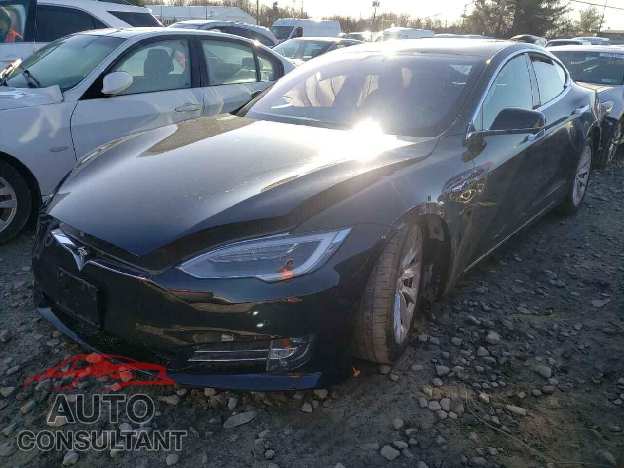 TESLA MODEL S 2018 - 5YJSA1E26JF297817