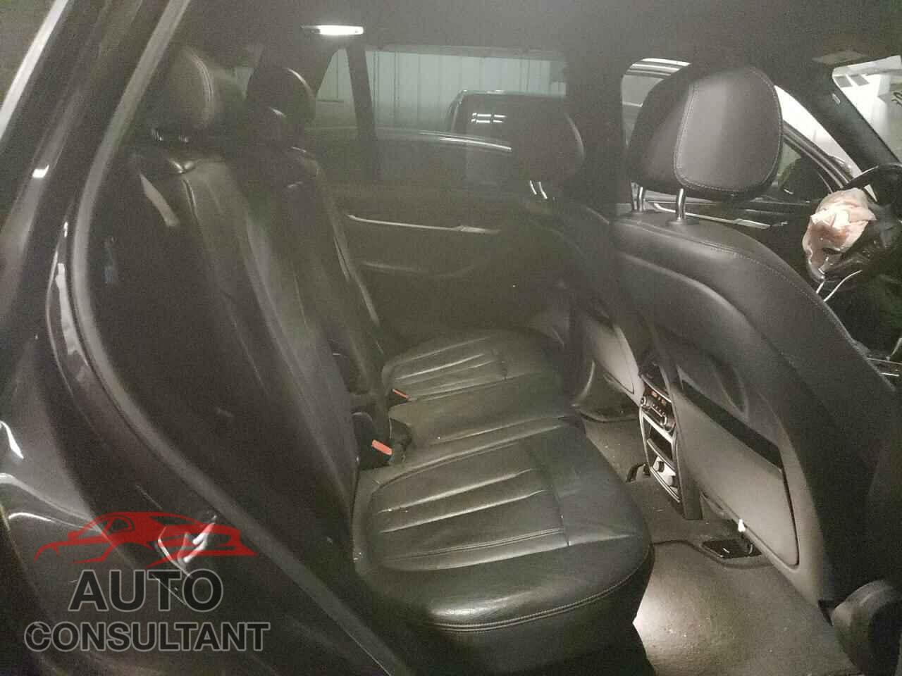 BMW X5 2017 - 5UXKR0C38H0X77332