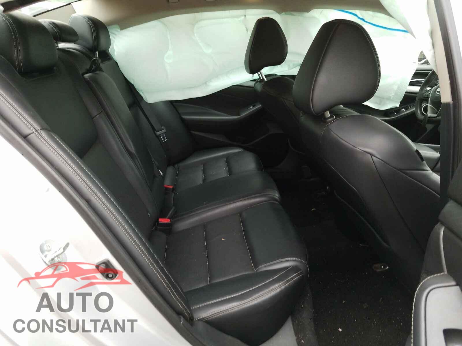 NISSAN MAXIMA 2017 - 1N4AA6AP2HC449793