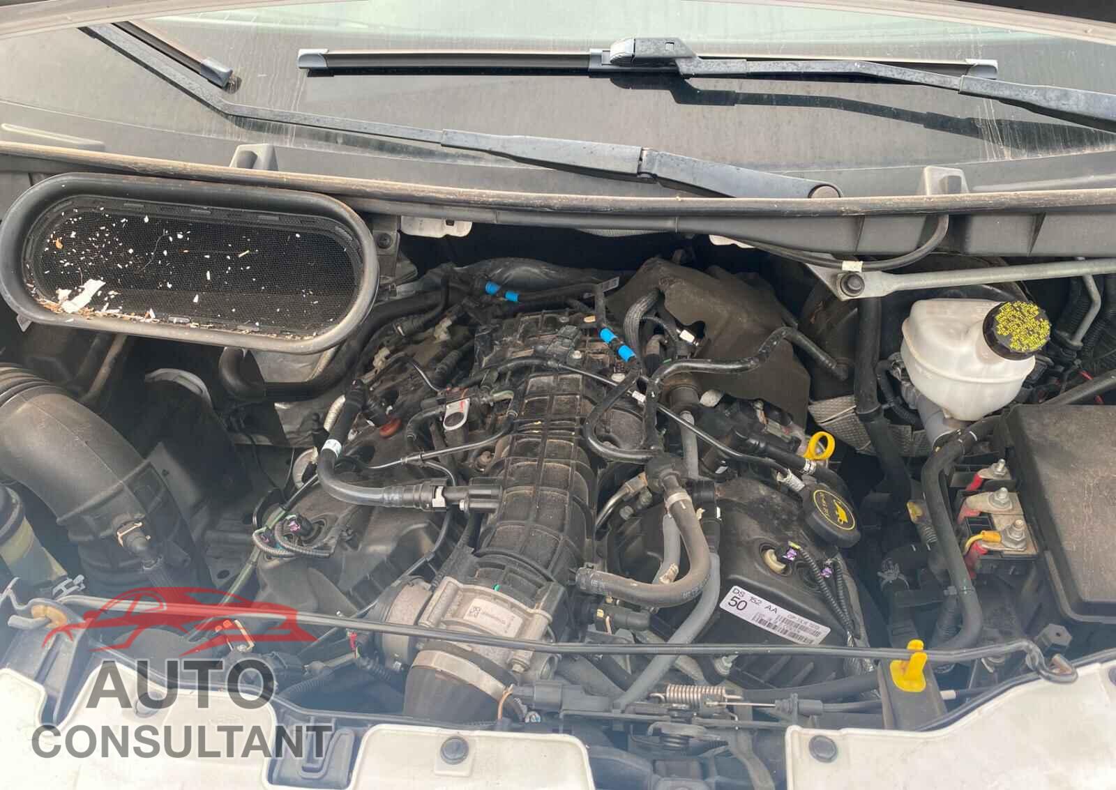 FORD TRANSIT CO 2015 - 1HGCV1F18JA154392