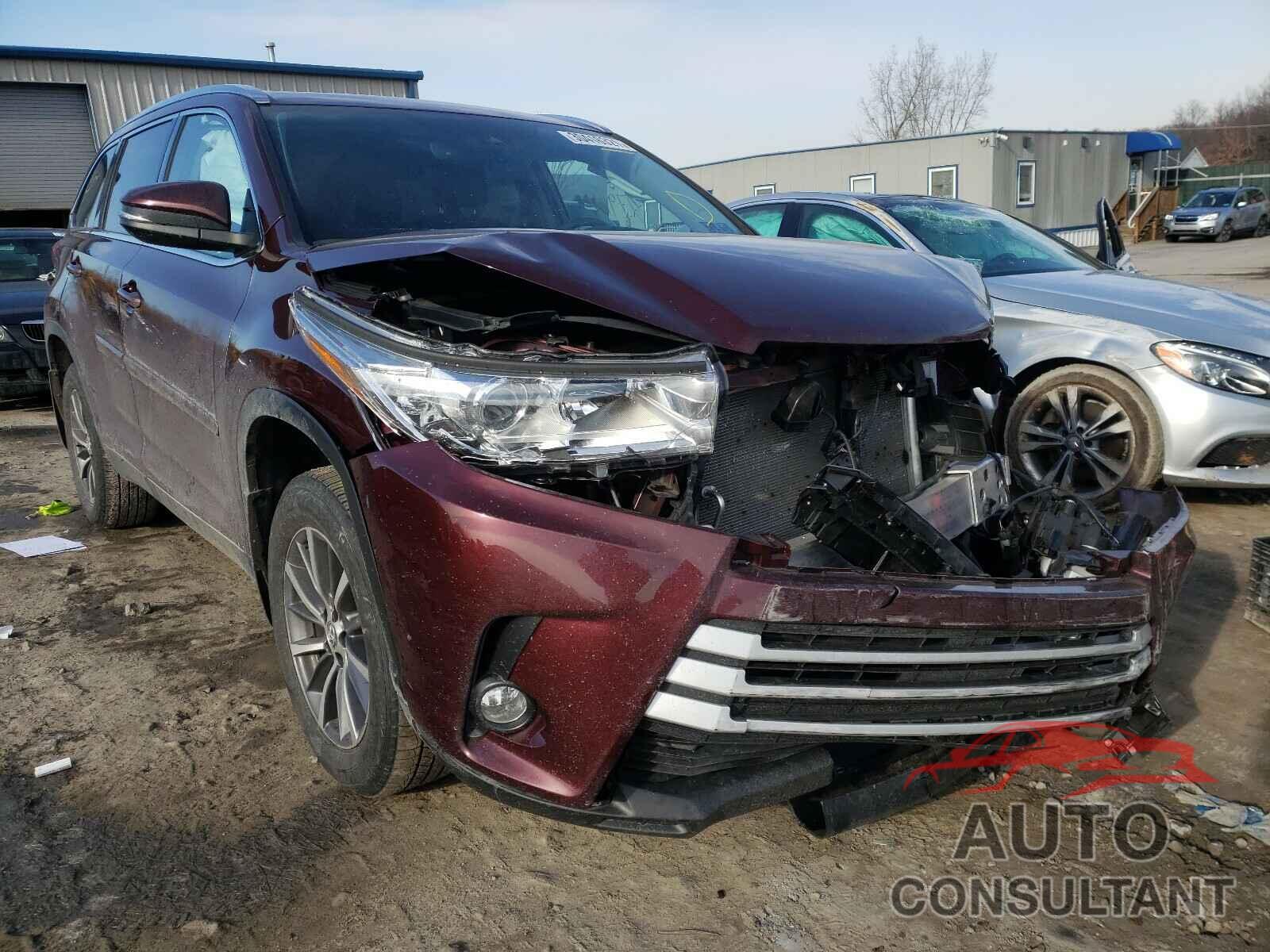 TOYOTA HIGHLANDER 2019 - 5TDJZRFH9KS983949