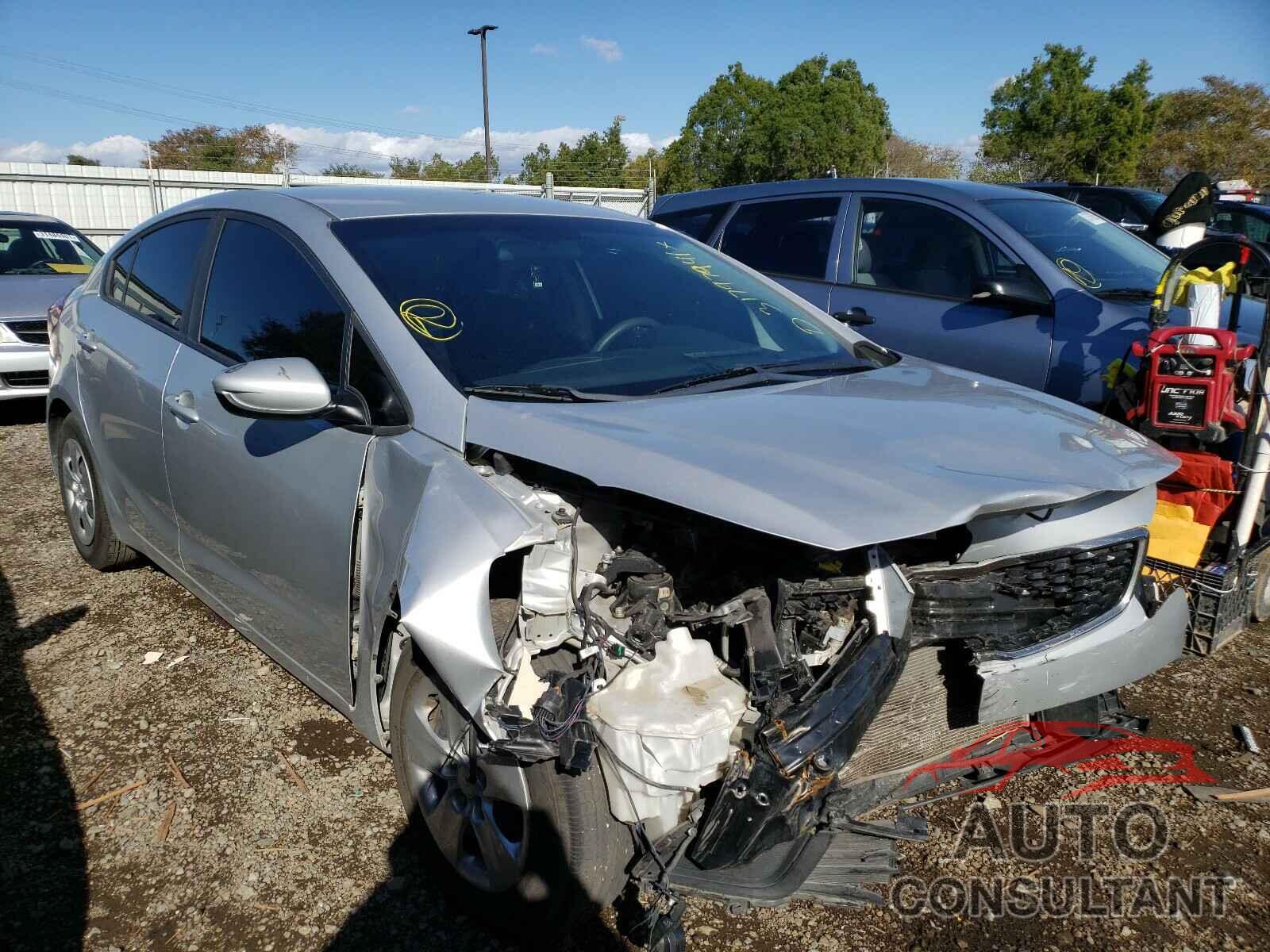 KIA FORTE 2017 - 3KPFK4A76HE006105