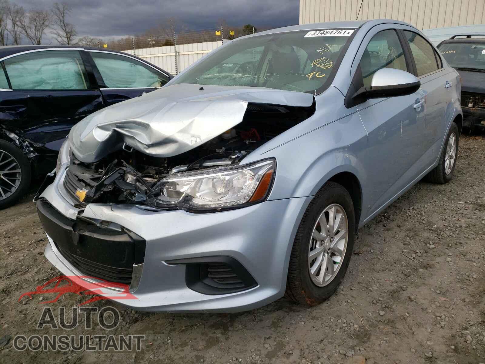 CHEVROLET SONIC 2017 - 1G1JD5SH8H4131179