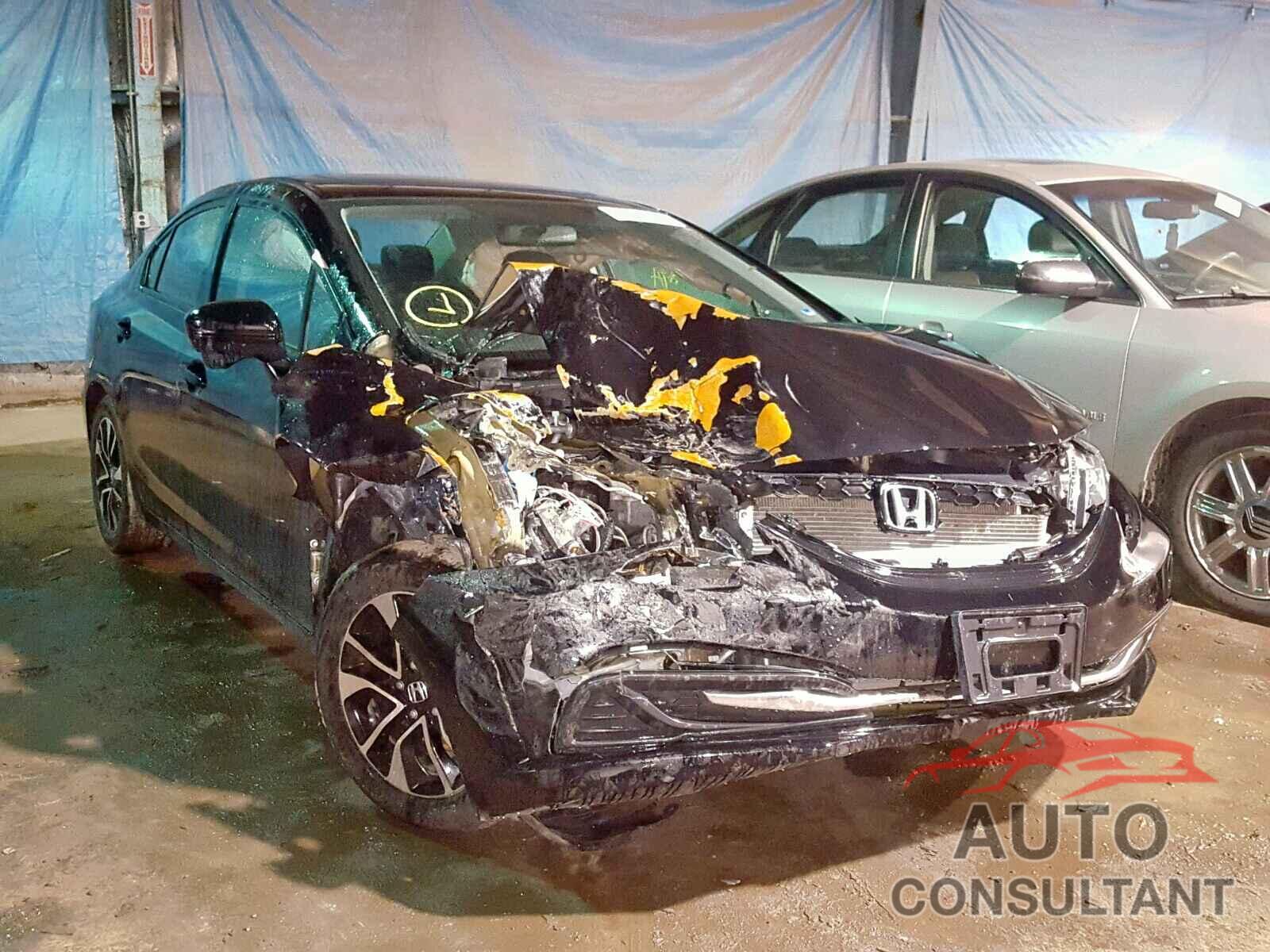 HONDA CIVIC 2015 - 3MZBN1L37JM183673