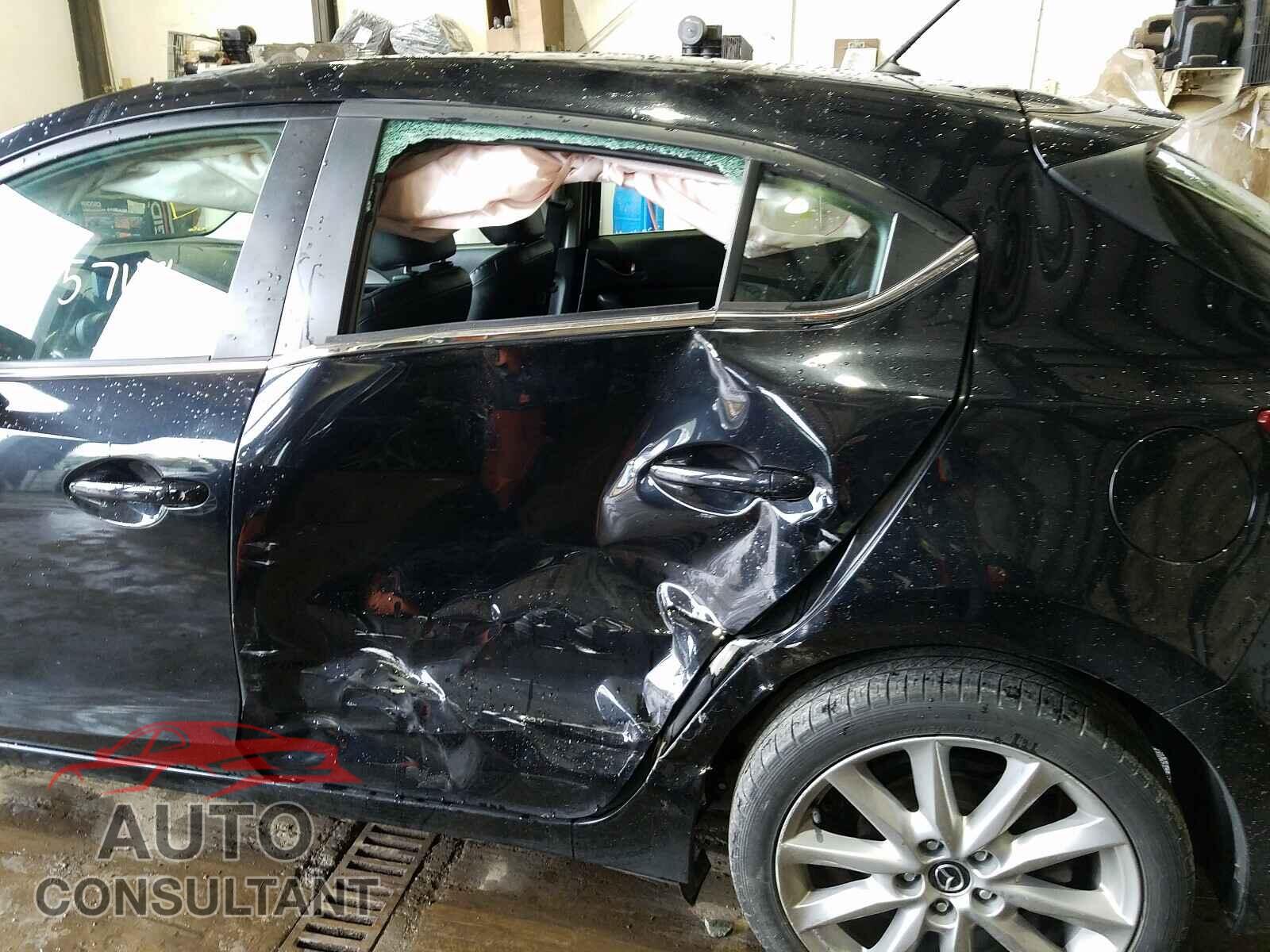 MAZDA 3 2017 - 3MZBN1L78HM107442
