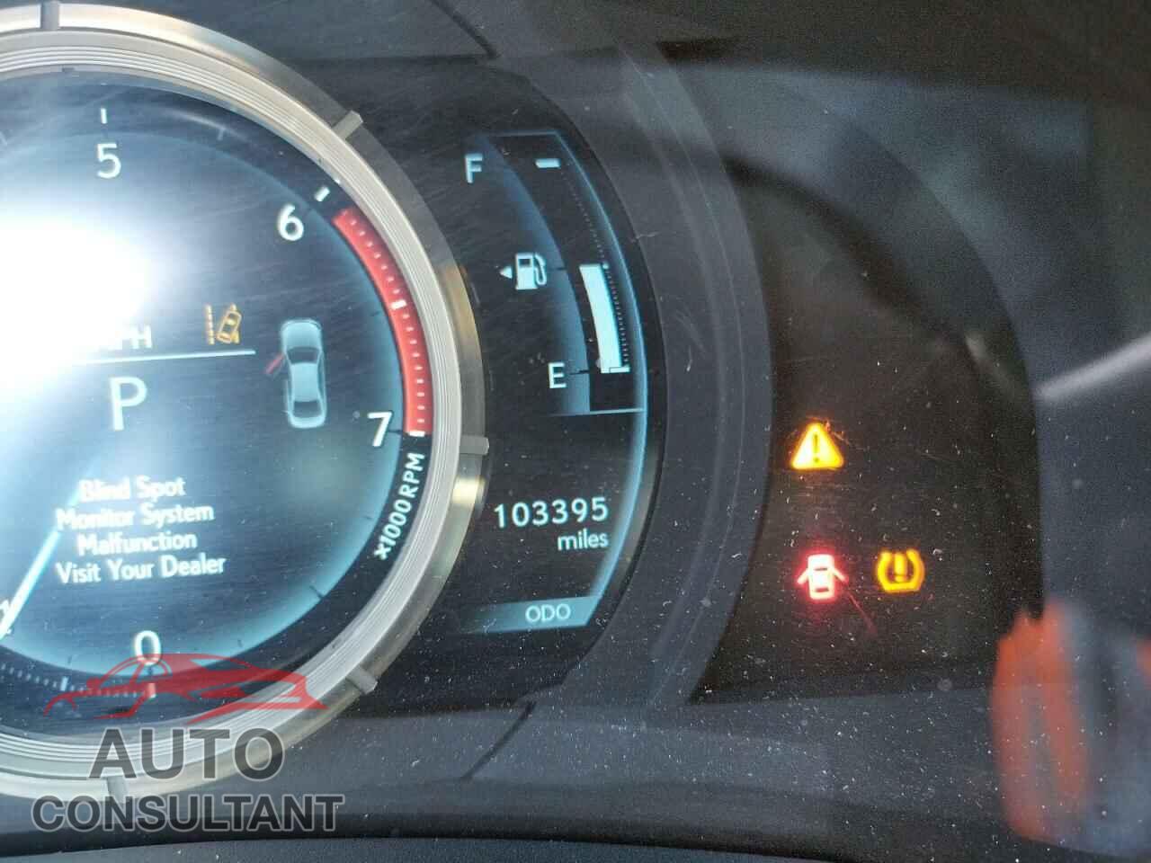LEXUS IS 2017 - JTHBA1D26H5040846