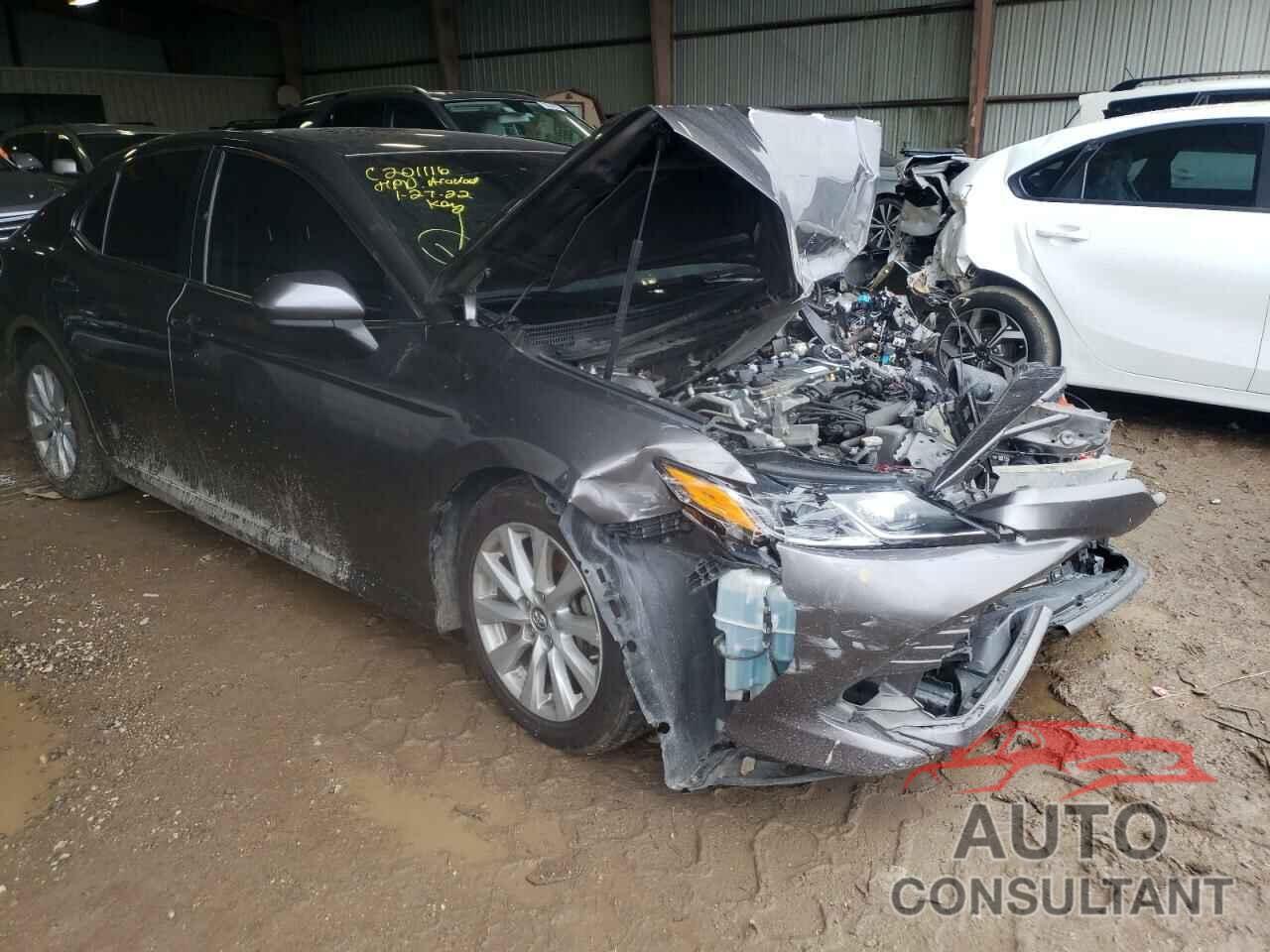 TOYOTA CAMRY 2018 - 4T1B11HK5JU097445