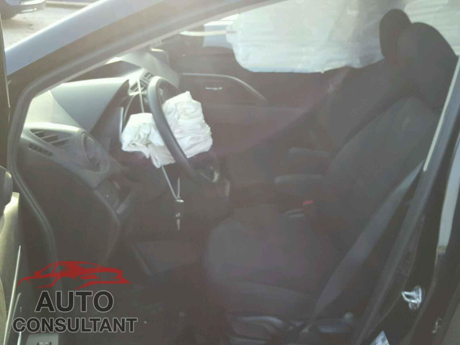 MAZDA 5 2015 - JM1CW2BL3F0186320