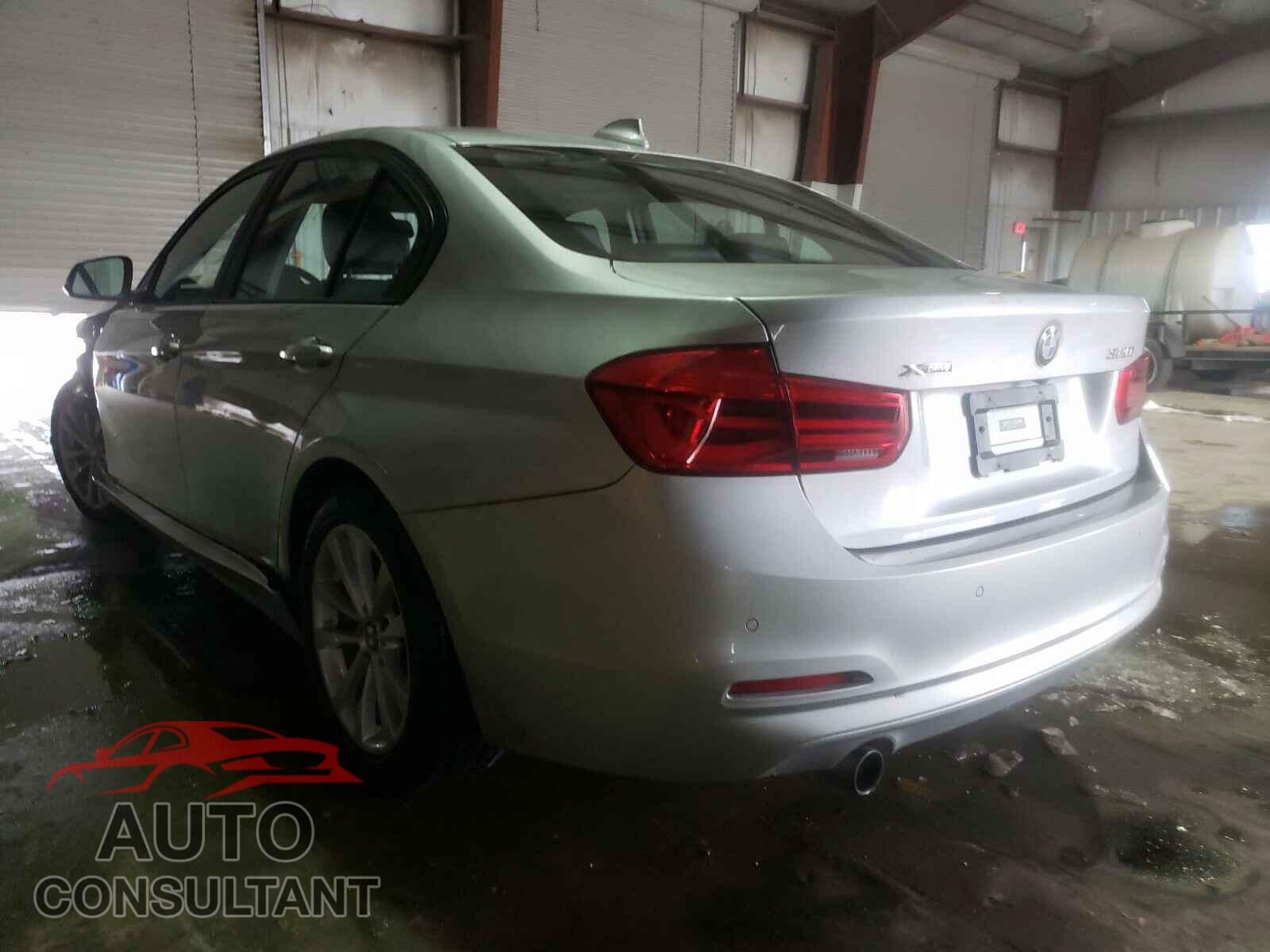 BMW 3 SERIES 2017 - WBA8A3C33HK693117