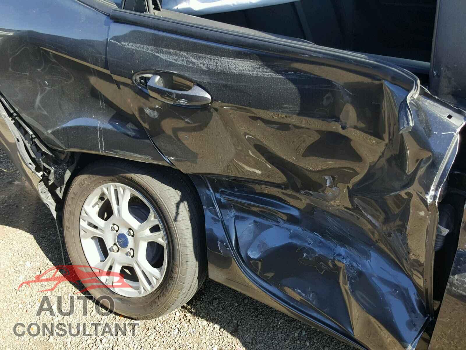 FORD FIESTA 2015 - 3FADP4BJ5FM179321