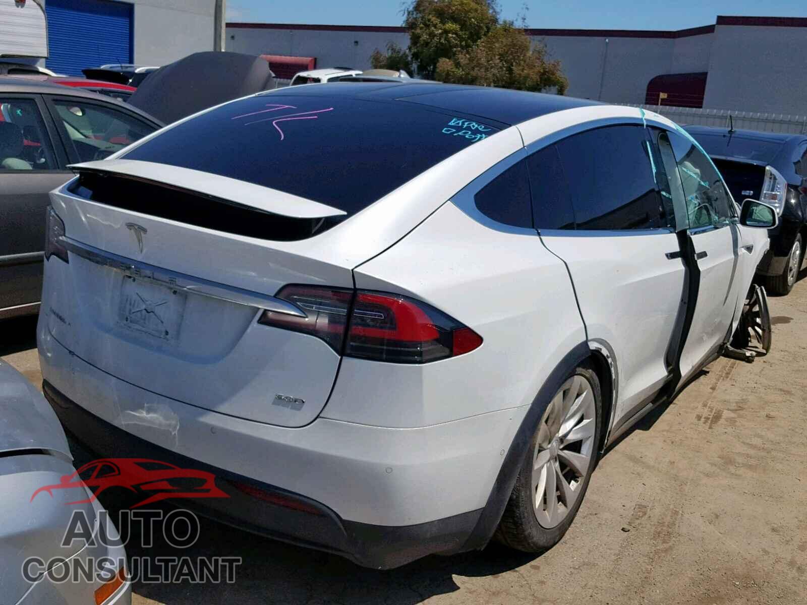 TESLA MODEL X 2016 - 5YJXCBE24GF013339