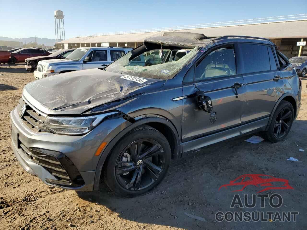 VOLKSWAGEN TIGUAN 2023 - 3VVCB7AX0PM040101