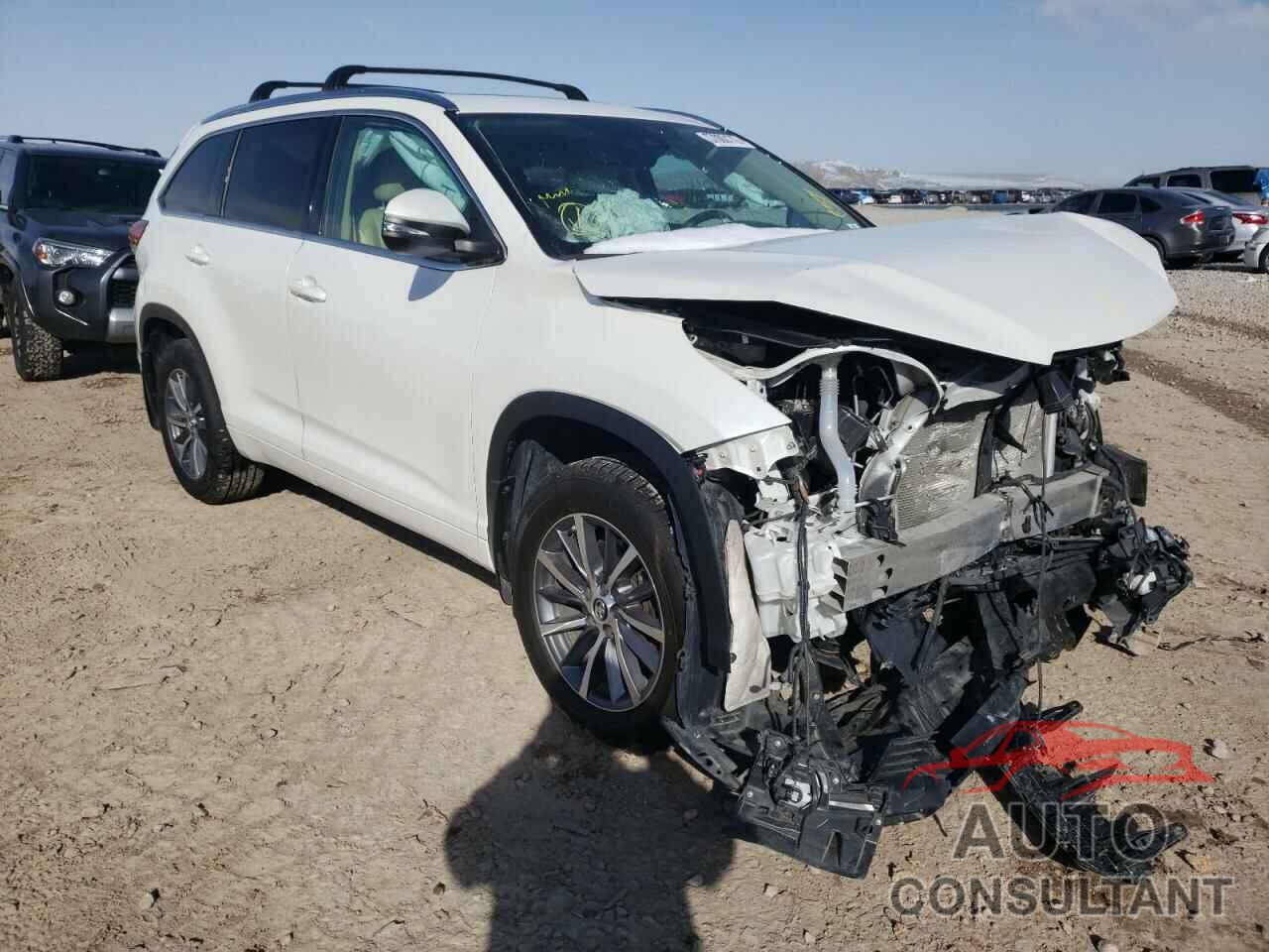 TOYOTA HIGHLANDER 2018 - 5TDJZRFHXJS912614