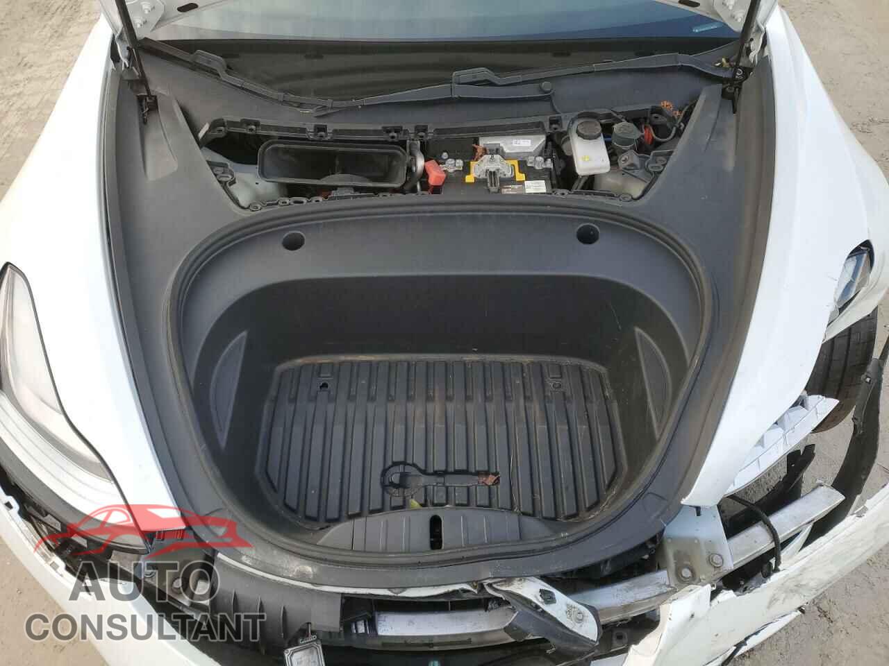 TESLA MODEL 3 2020 - 5YJ3E1EC5LF784253