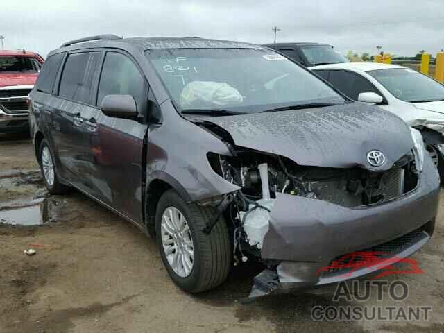 TOYOTA SIENNA 2015 - 5TDYK3DC3FS569692