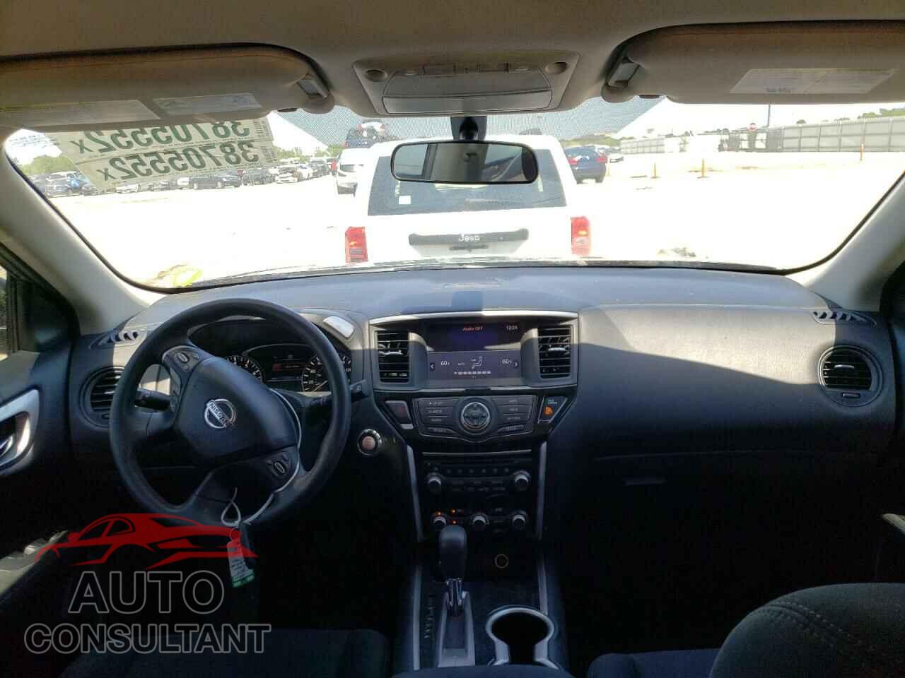 NISSAN PATHFINDER 2017 - 5N1DR2MN9HC908770